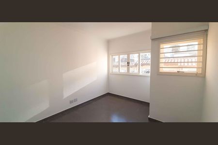 Casa à venda com 200m², 3 quartos e 4 vagasSala de TV