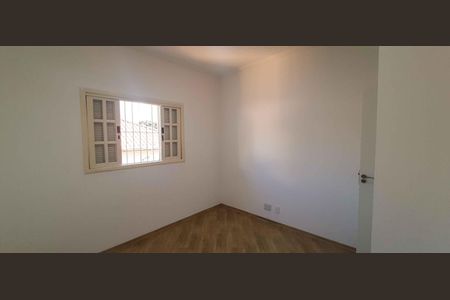 Casa à venda com 200m², 3 quartos e 4 vagasQuarto 2