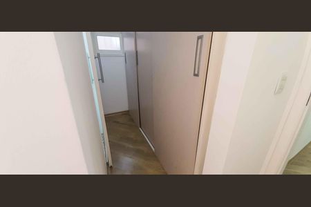 Casa à venda com 200m², 3 quartos e 4 vagasCloset da suíte