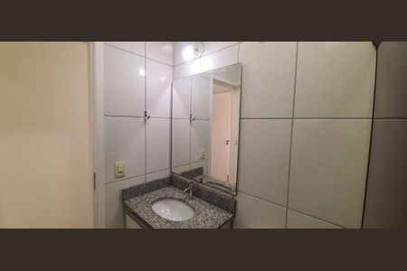 Casa à venda com 200m², 3 quartos e 4 vagasBanheiro Social