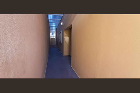 Casa à venda com 200m², 3 quartos e 4 vagasCorredor Externo