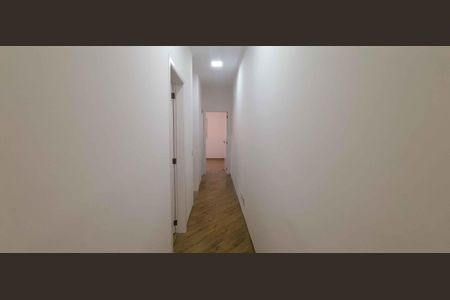 Casa à venda com 200m², 3 quartos e 4 vagasCorredor