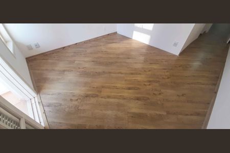 Casa à venda com 200m², 3 quartos e 4 vagasSuíte