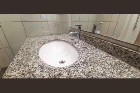 Casa à venda com 200m², 3 quartos e 4 vagasBanheiro da Suíte