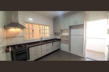 Casa à venda com 200m², 3 quartos e 4 vagasCozinha