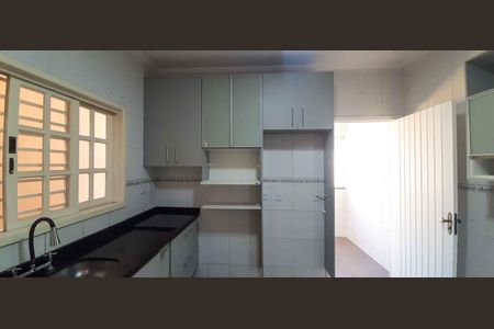 Casa à venda com 200m², 3 quartos e 4 vagasCozinha