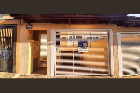 Casa à venda com 200m², 3 quartos e 4 vagasFachada da Casa