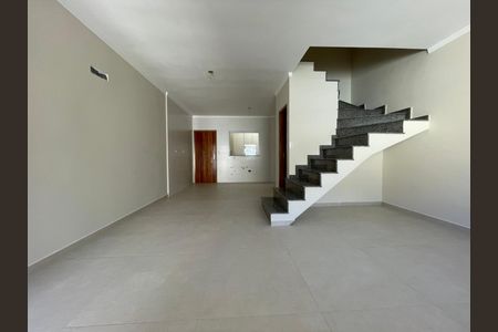 Casa à venda com 100m², 3 quartos e 2 vagasFoto 01