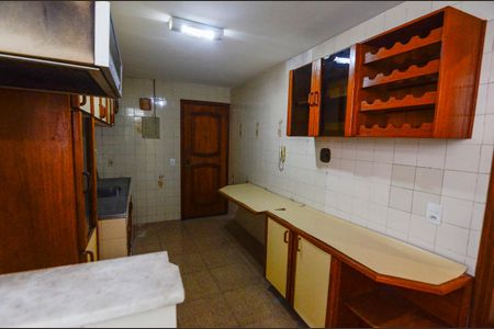 Apartamento à venda com 83m², 3 quartos e 1 vagaÁrea de Serviço