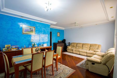 Sala de casa para alugar com 3 quartos, 210m² em Vila Cecilia Maria, Santo André