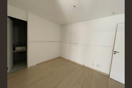 Apartamento para alugar com 120m², 3 quartos e 2 vagasSuíte 2