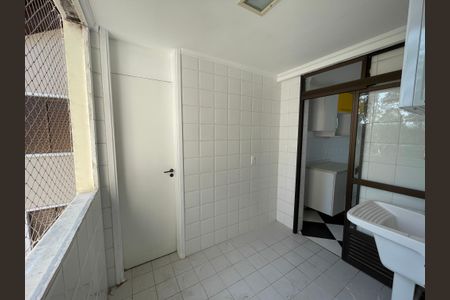 Apartamento para alugar com 120m², 3 quartos e 2 vagasÁrea de Serviço