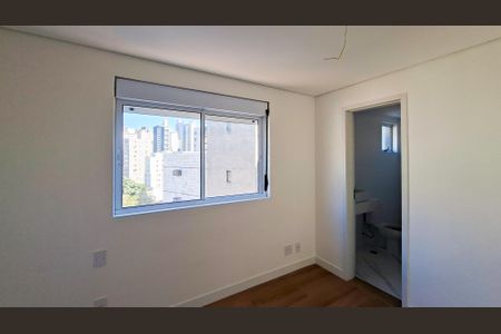 Apartamento para alugar com 108m², 2 quartos e 2 vagasQuarto 