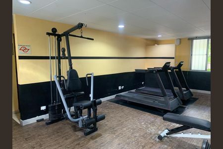 Apartamento à venda com 47m², 2 quartos e 1 vaga Apartamento à venda com 47m², 2 quartos e 1 vagaAcademia