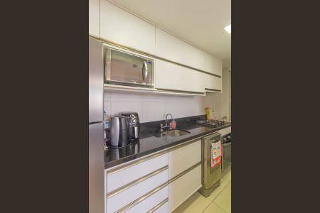 Apartamento à venda com 78m², 2 quartos e 1 vagaCozinha e Área de Serviço