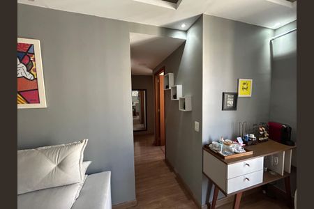 Apartamento para alugar com 83m², 3 quartos e 1 vagaCorredor