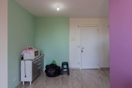 Apartamento à venda com 45m², 2 quartos e 1 vaga Apartamento à venda com 45m², 2 quartos e 1 vagaSala