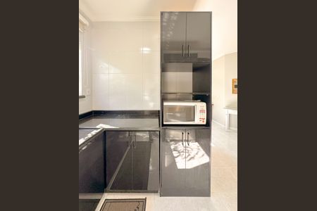Apartamento para alugar com 122m², 3 quartos e sem vagaCozinha