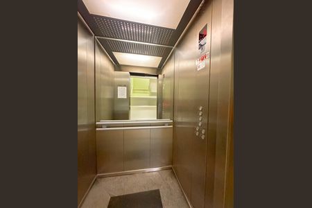 Apartamento para alugar com 122m², 3 quartos e sem vagaElevador