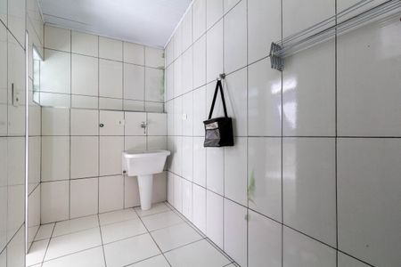 Casa à venda com 80m², 2 quartos e 1 vagaÁrea de Serviço