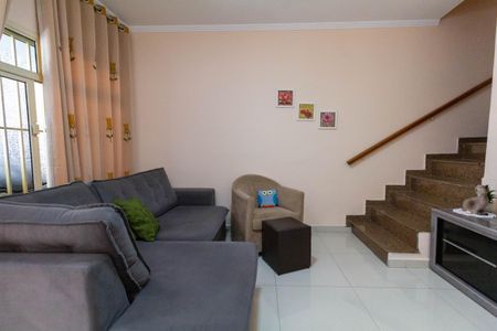 Casa à venda com 80m², 2 quartos e 1 vagaSala