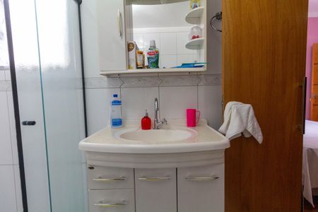 Casa à venda com 80m², 2 quartos e 1 vagaBanheiro 1