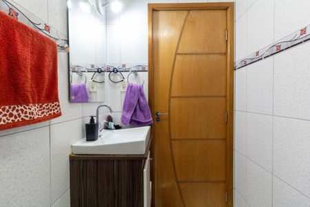 Casa à venda com 80m², 2 quartos e 1 vagaBanheiro 2
