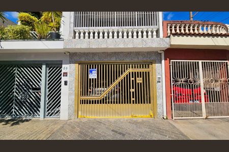 Casa à venda com 80m², 2 quartos e 1 vagaFachada