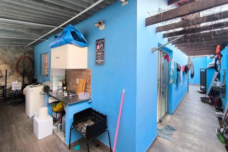 Casa à venda com 100m², 2 quartos e 2 vagas Casa à venda com 100m², 2 quartos e 2 vagasÁrea de Serviço