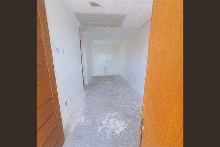 Casa à venda com 2 quartos, 563m² em Parque Vitoria, São Paulo