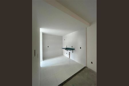 Casa à venda com 2 quartos, 563m² em Parque Vitoria, São Paulo