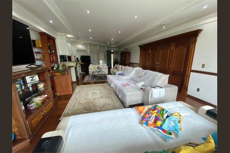 Casa à venda com 1280m², 5 quartos e 12 vagas