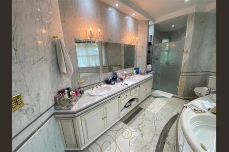 Casa à venda com 1280m², 5 quartos e 12 vagas