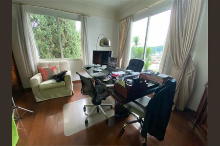 Casa à venda com 1280m², 5 quartos e 12 vagas