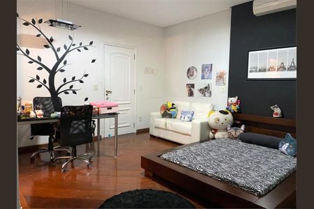 Casa à venda com 1280m², 5 quartos e 12 vagas