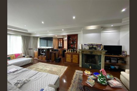 Casa à venda com 1280m², 5 quartos e 12 vagas