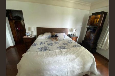 Casa à venda com 1280m², 5 quartos e 12 vagas