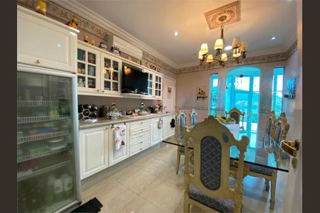 Casa à venda com 1280m², 5 quartos e 12 vagas