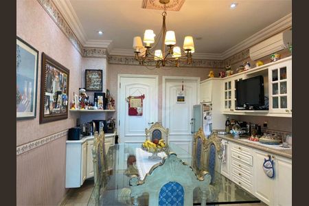 Casa à venda com 1280m², 5 quartos e 12 vagas