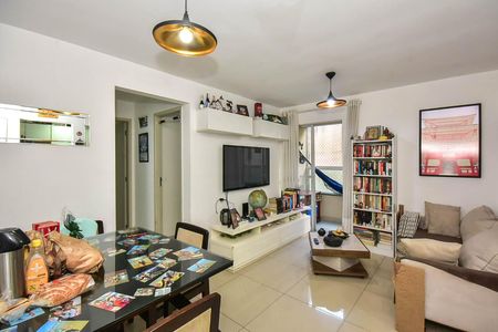 Apartamento à venda com 70m², 2 quartos e 1 vagaSala