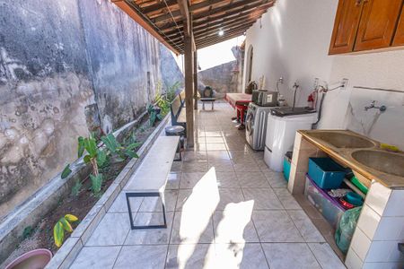 Casa à venda com 300m², 3 quartos e 3 vagasÁrea Externa