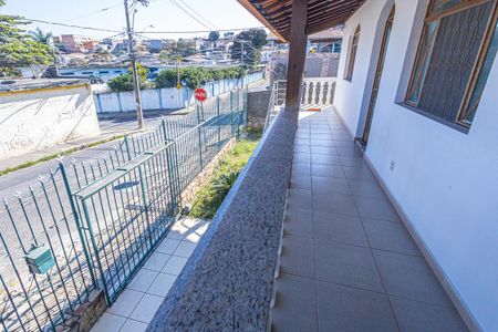 Casa à venda com 300m², 3 quartos e 3 vagasÁrea Externa
