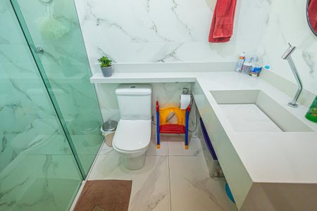 Casa à venda com 300m², 3 quartos e 3 vagasBanheiro da Suíte