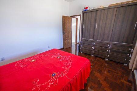 Casa à venda com 300m², 3 quartos e 3 vagasSuíte