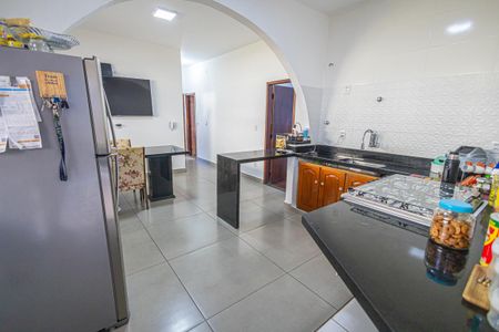 Casa à venda com 300m², 3 quartos e 3 vagasCozinha