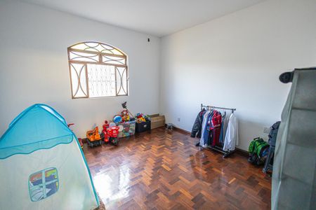 Casa à venda com 300m², 3 quartos e 3 vagasQuarto 2