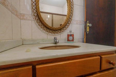 Casa de condomínio à venda com 180m², 3 quartos e 3 vagas Casa de condomínio à venda com 180m², 3 quartos e 3 vagasBanheiro 1