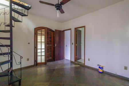 Casa de condomínio à venda com 180m², 3 quartos e 3 vagas Casa de condomínio à venda com 180m², 3 quartos e 3 vagasSala Privativa