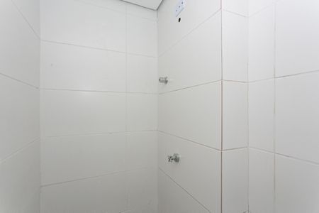 Apartamento à venda com 40m², 2 quartos e sem vaga Apartamento à venda com 40m², 2 quartos e sem vagaBanheiro