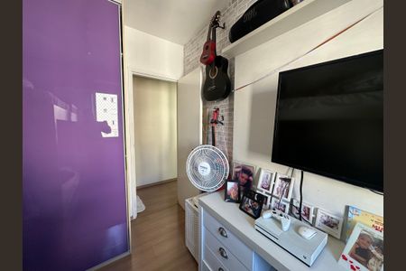 Apartamento à venda com 58m², 2 quartos e 2 vagasQuarto 2